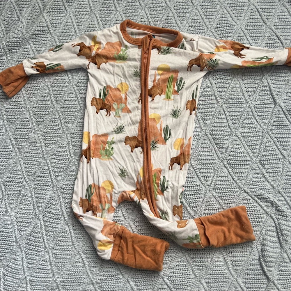 Buffalo Bamboo Baby Pajamas size 0-3M